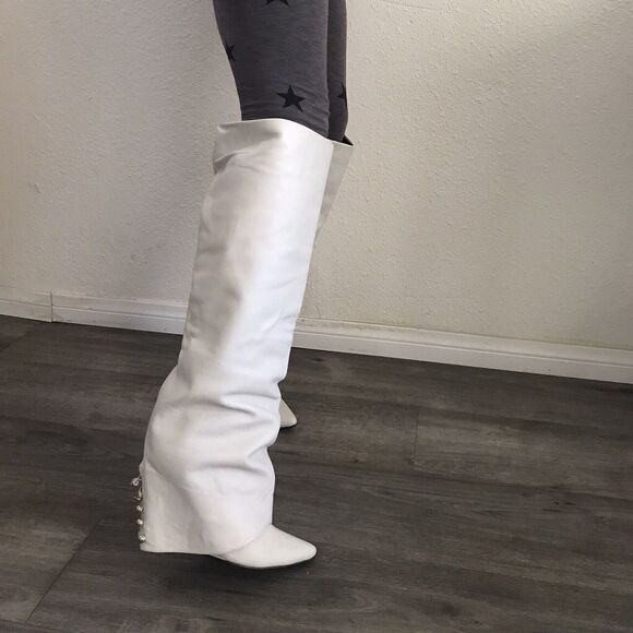 London Trash White Leather Knee High Solange Almond Toe Slouchy Wedge Boots 8.5 - Picture 4 of 7